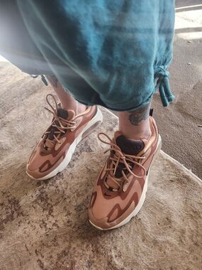 Nike Women's Rust Brown and Cream Athletic Sneakers
